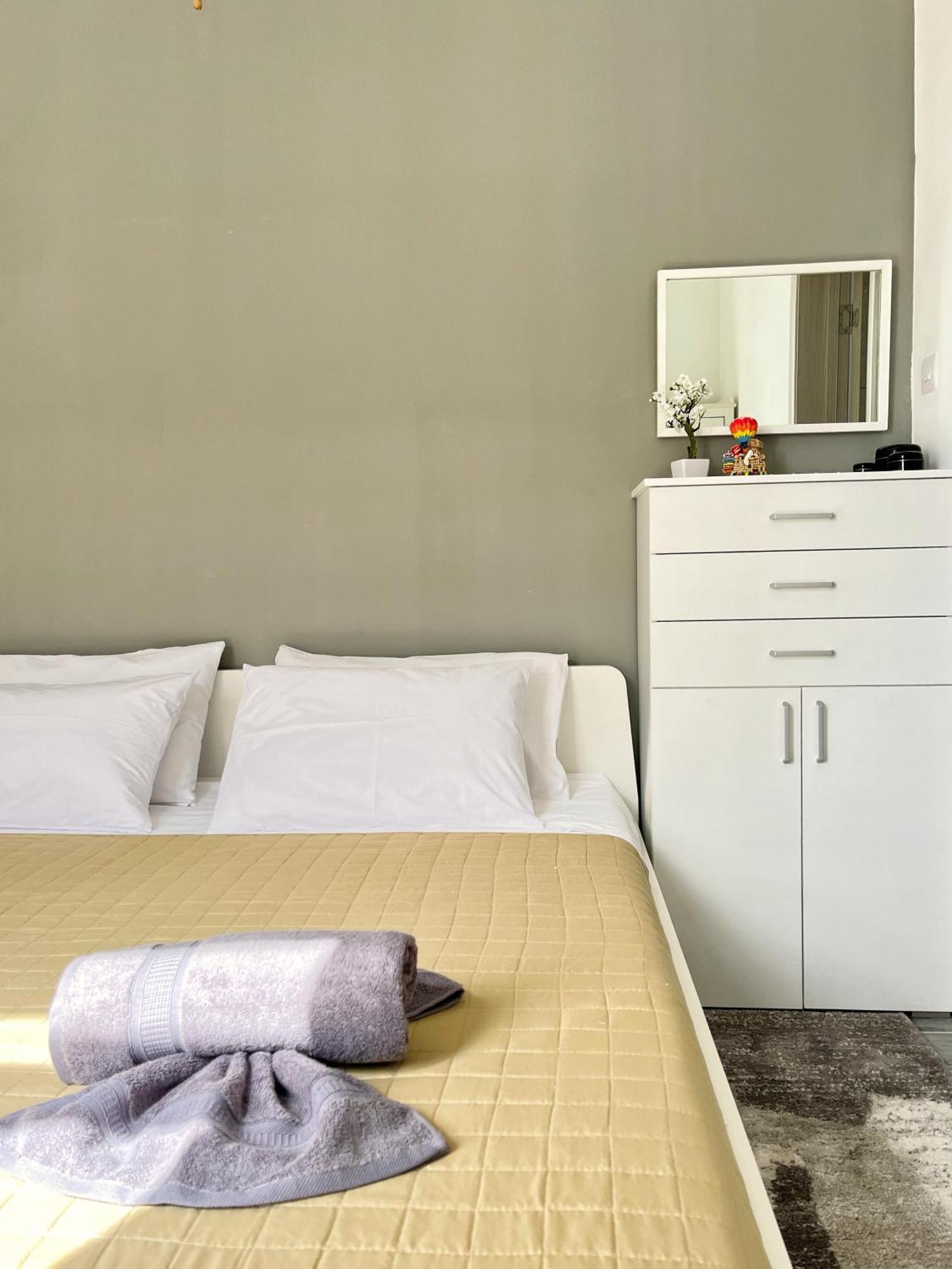 Maria & Matthias - Apartments In Central Of Floriana Экстерьер фото