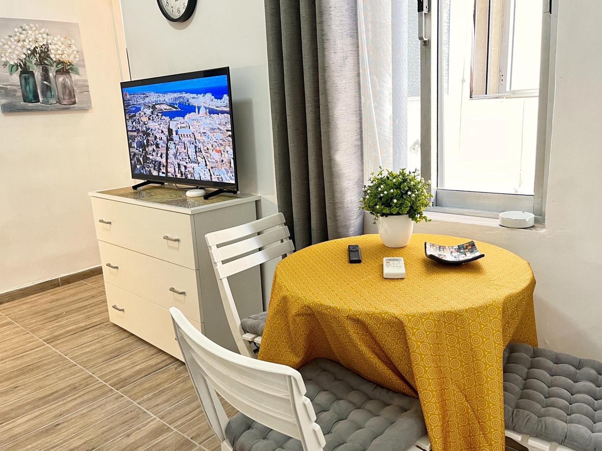 Maria & Matthias - Apartments In Central Of Floriana Экстерьер фото